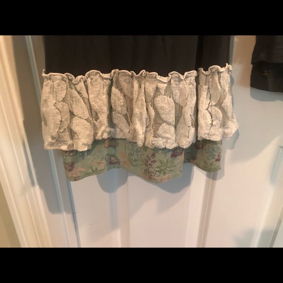 Matilda Jane two piece top set- extremely comfortable and unique. - Picture 6 of 13